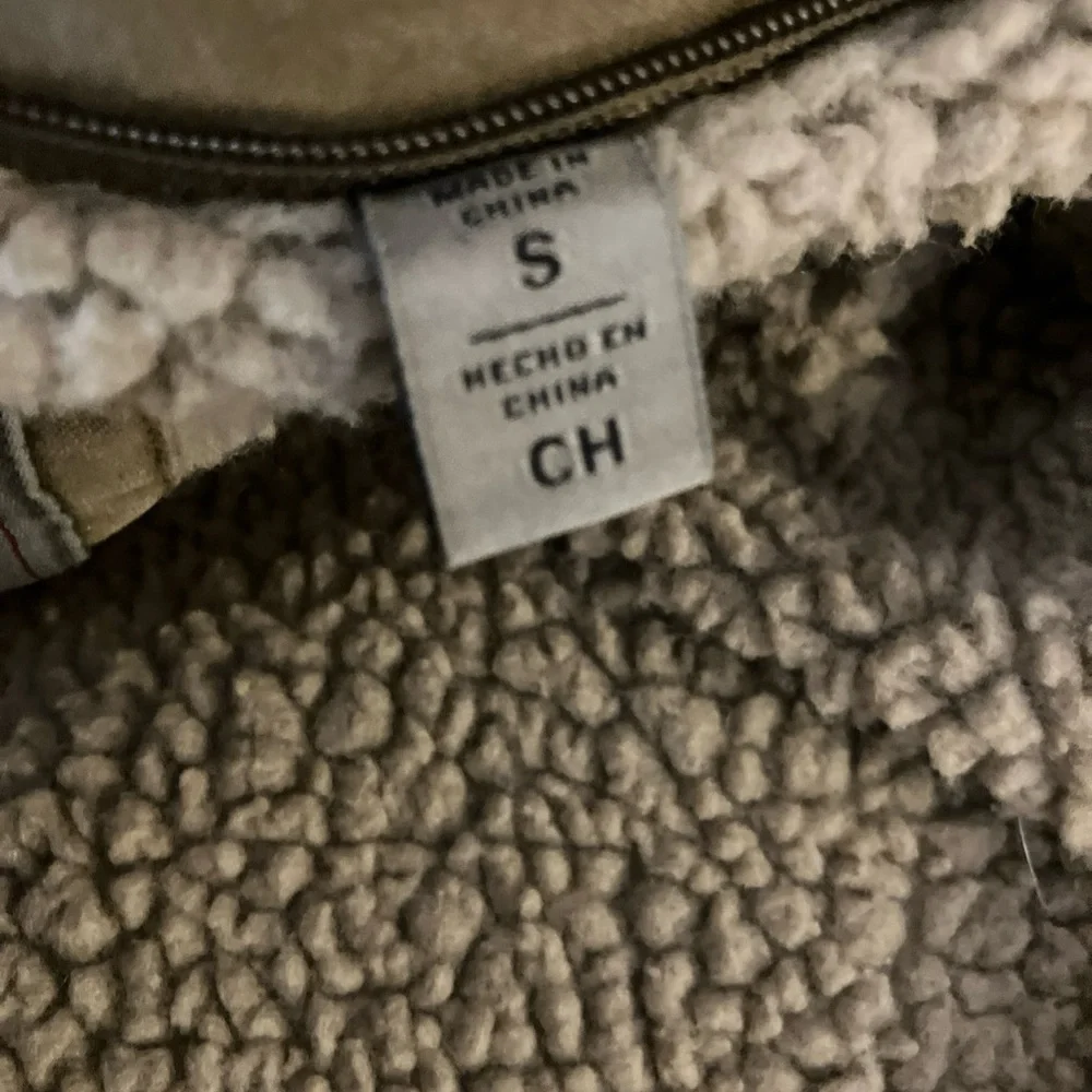 Levi’s canvas jacket with fleece lining and quotes arms Small Silver label